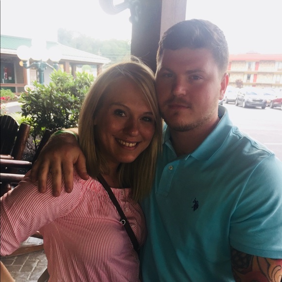 Meet your Posher, Briana - Picture 1 of 1